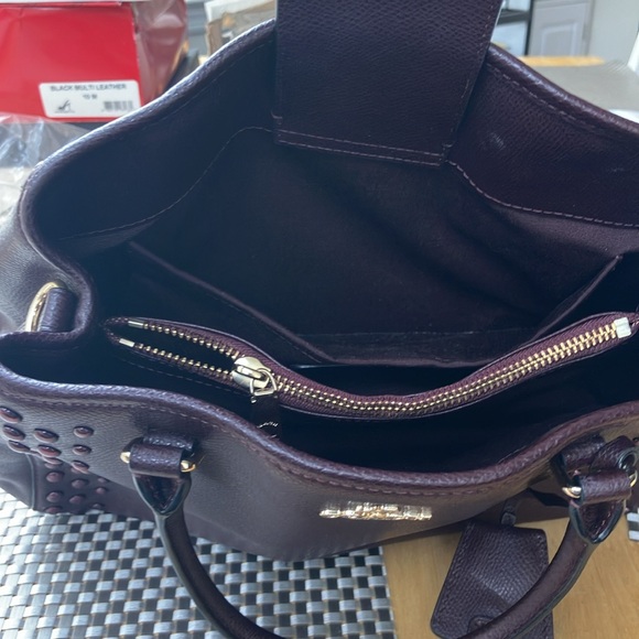 Authentic Coach handbag dark burgundy - Picture 8 of 8